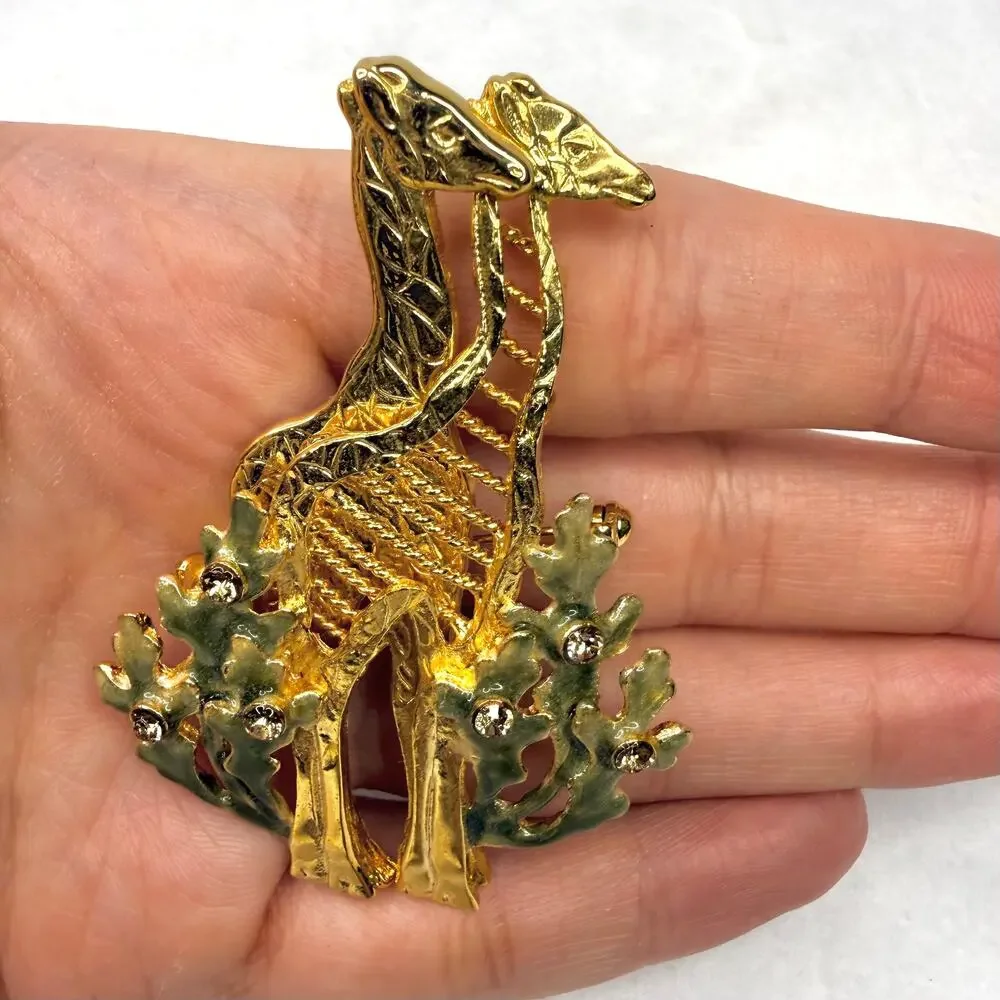 Vintage Kenneth Cole Gold Tone Enamel Giraffe Pin/Brooch